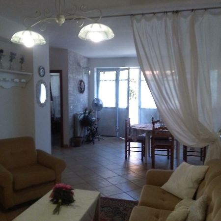 Ai Tre Archi Di Tagliaborse Vila Mascali Exterior foto