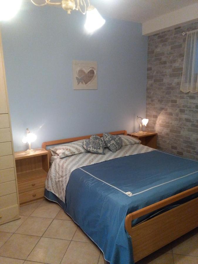 Ai Tre Archi Di Tagliaborse Vila Mascali Exterior foto