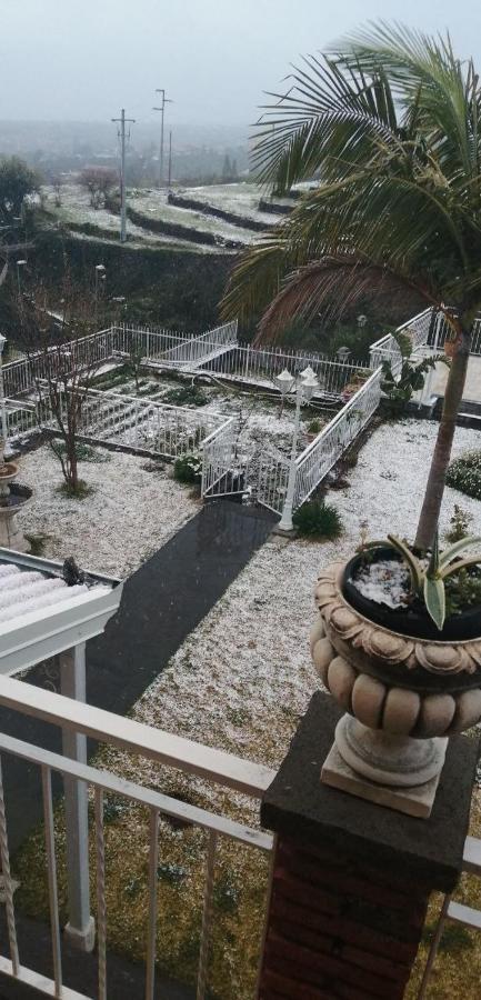 Ai Tre Archi Di Tagliaborse Vila Mascali Exterior foto