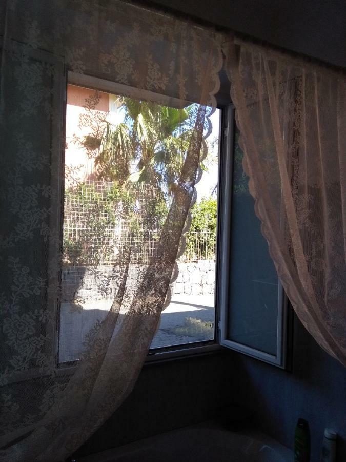 Ai Tre Archi Di Tagliaborse Vila Mascali Exterior foto