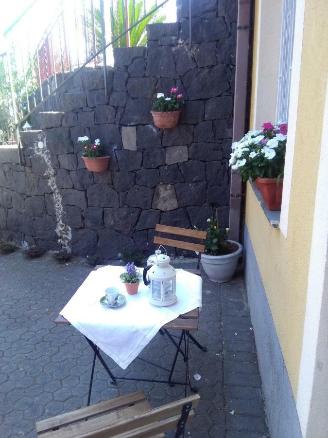 Ai Tre Archi Di Tagliaborse Vila Mascali Exterior foto