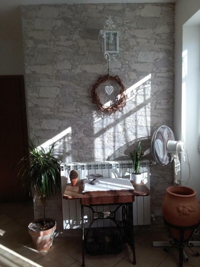 Ai Tre Archi Di Tagliaborse Vila Mascali Exterior foto